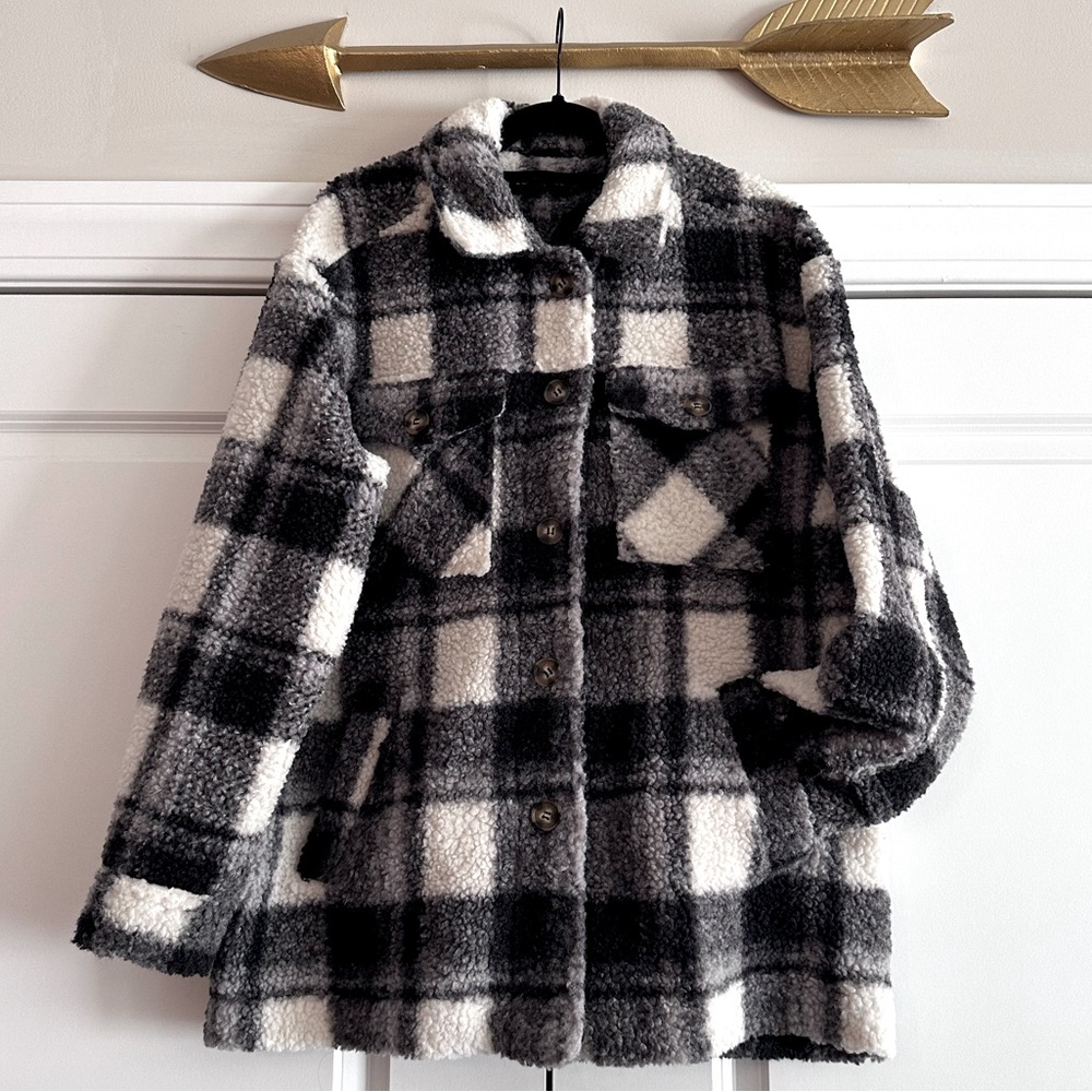 Love Tree Teddy Shacket, size L